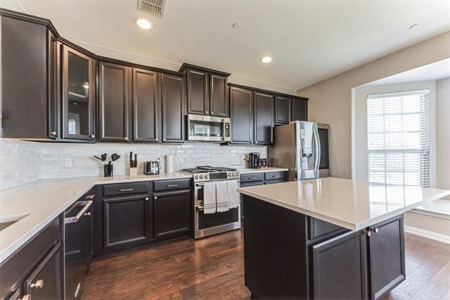 Building Photo - 7880 Oxer Dr