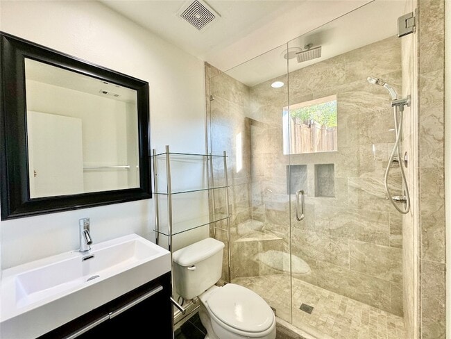 Building Photo - 4214 Swiss Ave