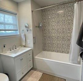 Building Photo - 157 Tuckerman Ave