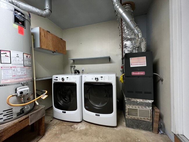 Building Photo - Charming 3-Bed, 2-Bath Retreat!