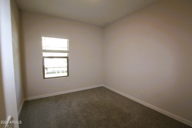 Building Photo - 7818 N 79th Ave