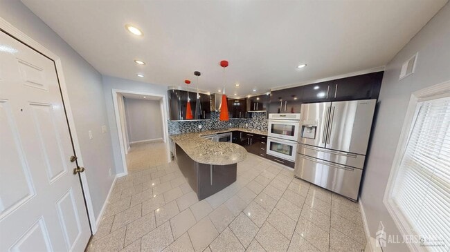 Primary Photo - 13 Idlewild Ave