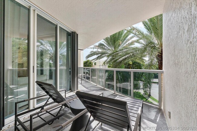 Building Photo - 3100 N Ocean Blvd
