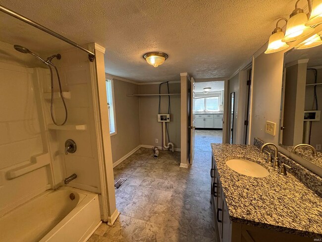 Building Photo - 800 Clark St