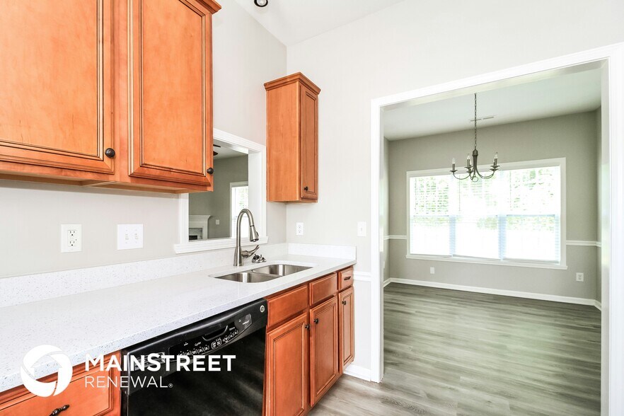Building Photo - 339 Walden Ridge Ct