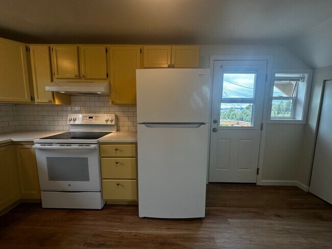 Building Photo - 3827 Wetmore Ave