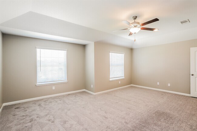 Building Photo - 26119 Hals Dr