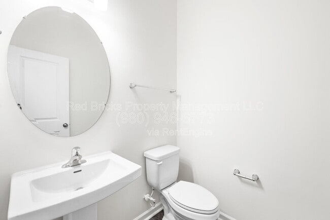 Building Photo - 5720 Rivulet Wy