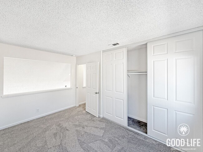 Building Photo - Stylish 4B/2.5BA Home in Moreno Valley with Attached Garage and Upgraded Interiors