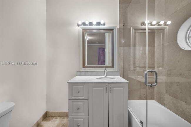 Building Photo - 545 Forest View Cir