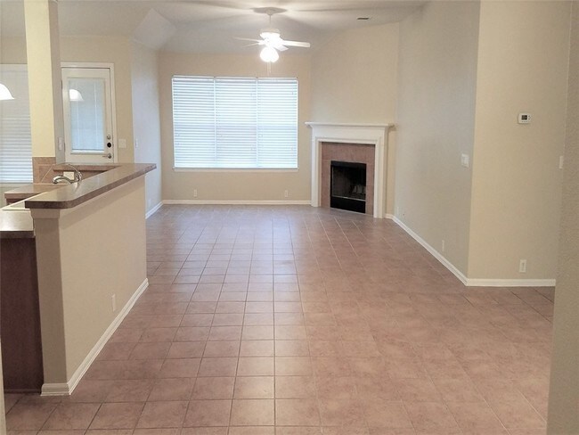 Building Photo - 352 King Elder Ln