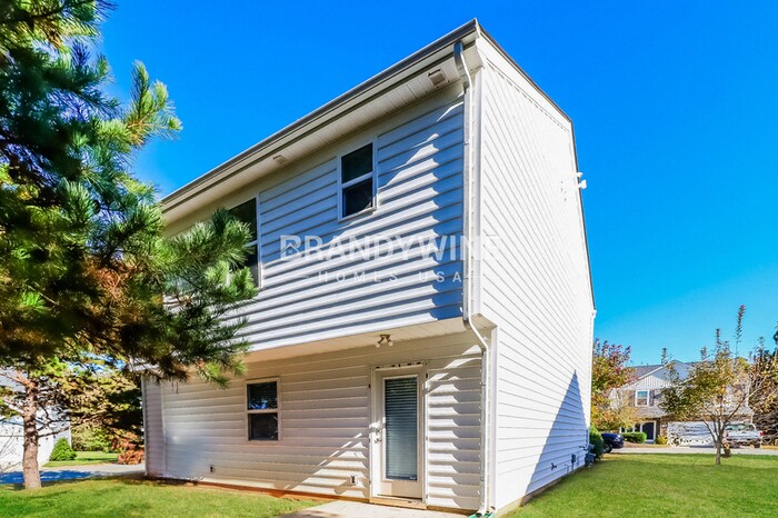 Building Photo - 125 Autumn Bluff Cir