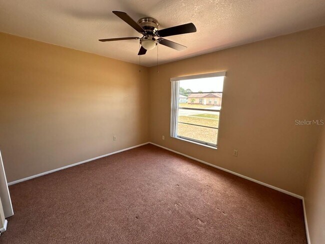 Building Photo - 350 Buttonwood Dr