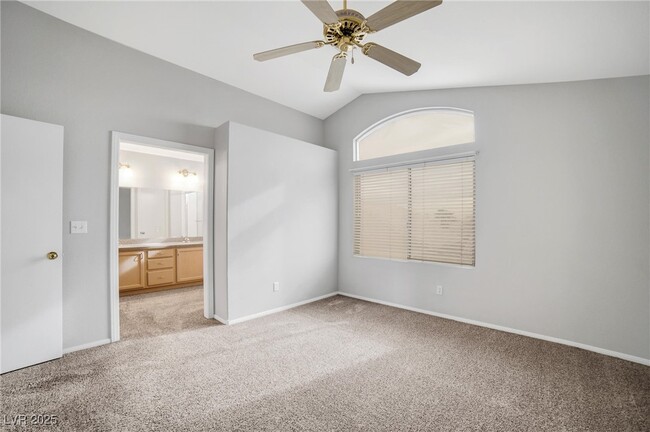 Building Photo - 8133 Kentshire Dr