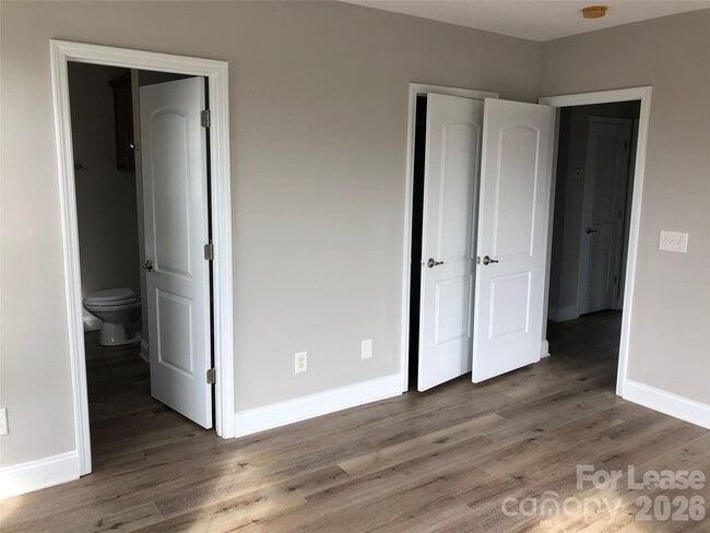 Building Photo - 115 Plantation Ridge Dr
