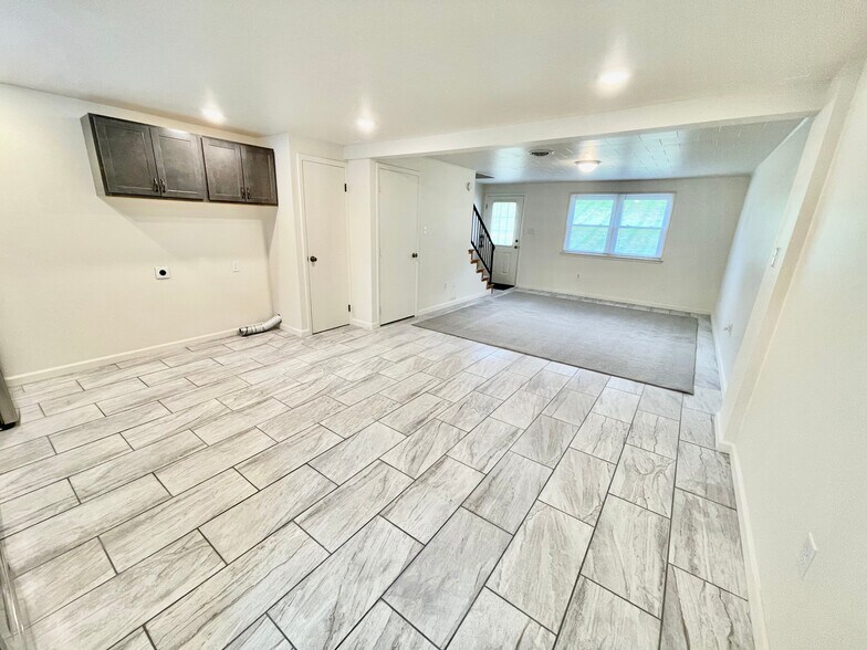 Living Room - 40 Pleasant St