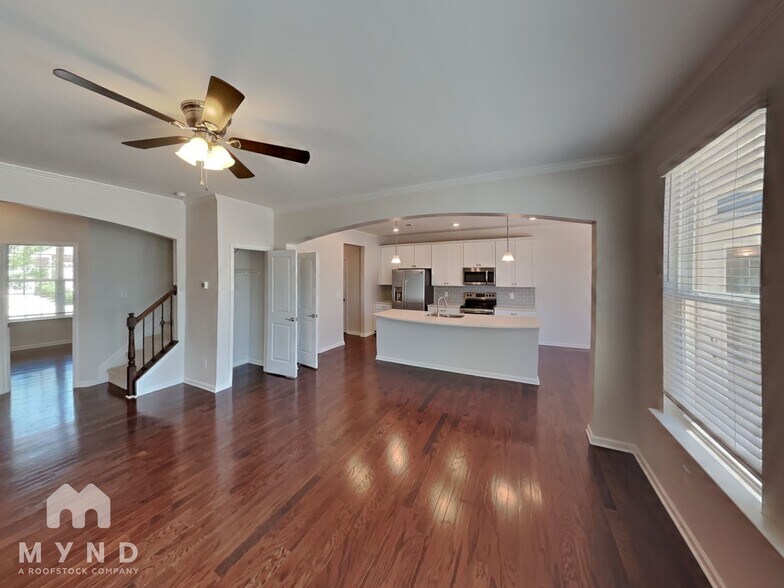 Building Photo - 776 River Park Road