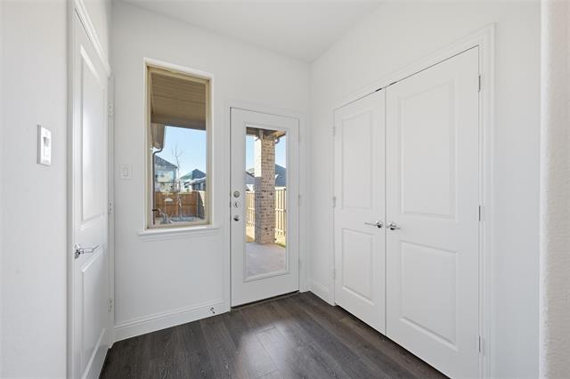 Building Photo - 108 N Sky Dr