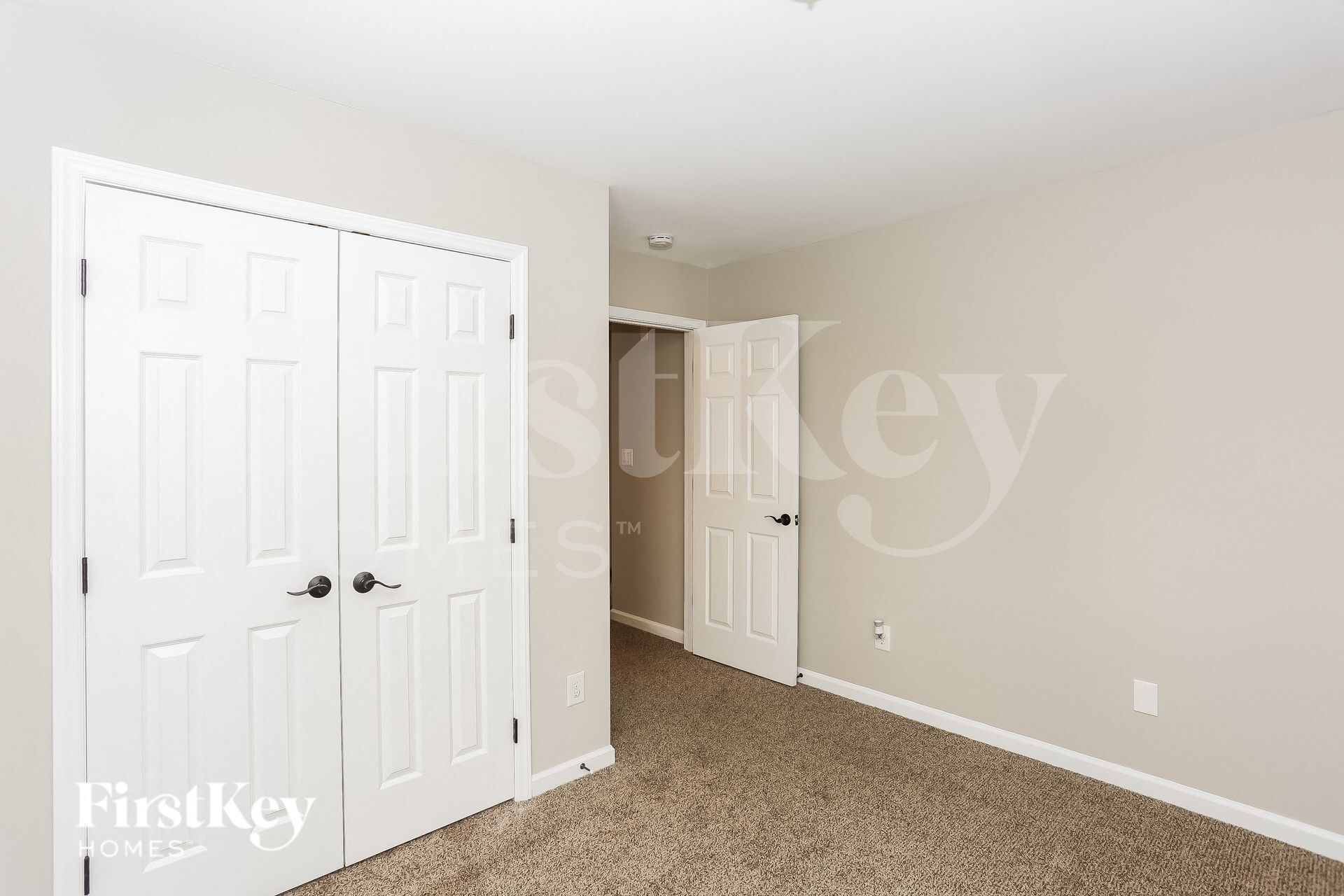 Building Photo - 6100 Ironwood Ct