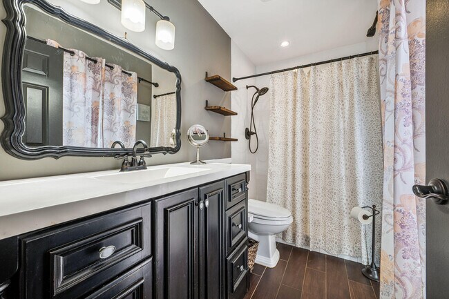 Building Photo - 11729 Greenbriar Cir