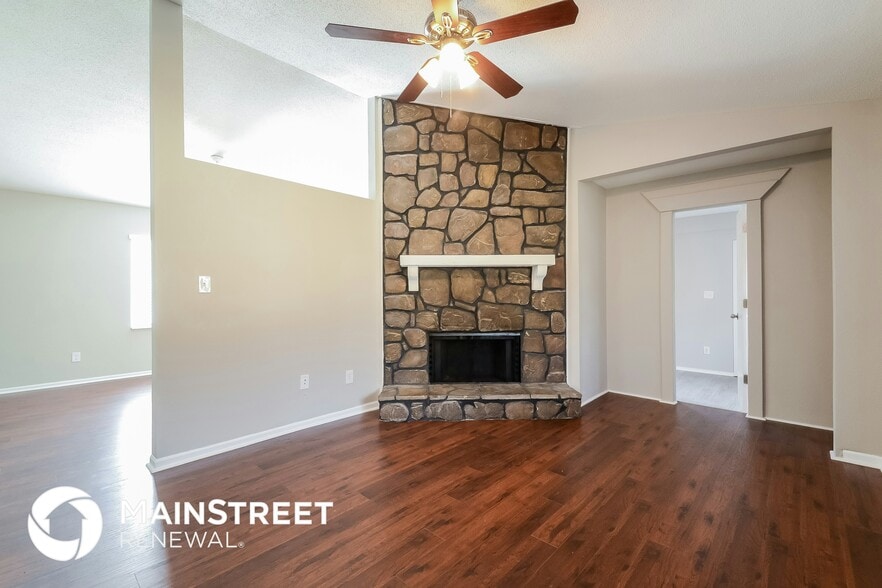 Building Photo - 5985 Creekwood Rd