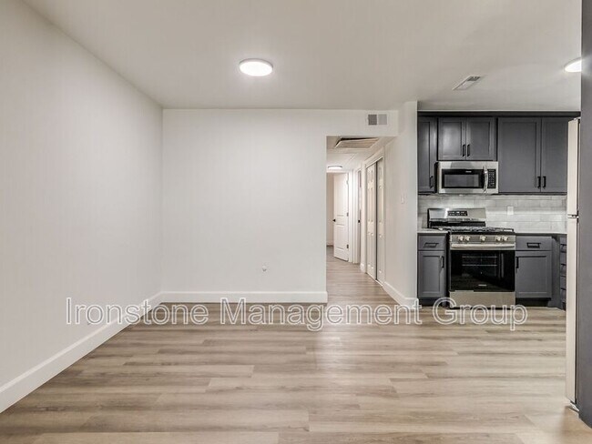 Building Photo - 4503 E 31st St