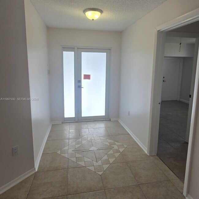 Building Photo - 3247 NW 123rd Ave