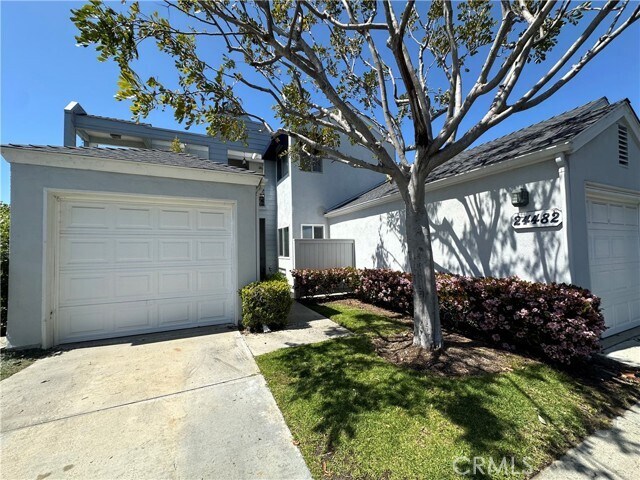 Primary Photo - 24482 Lantern Hill Dr