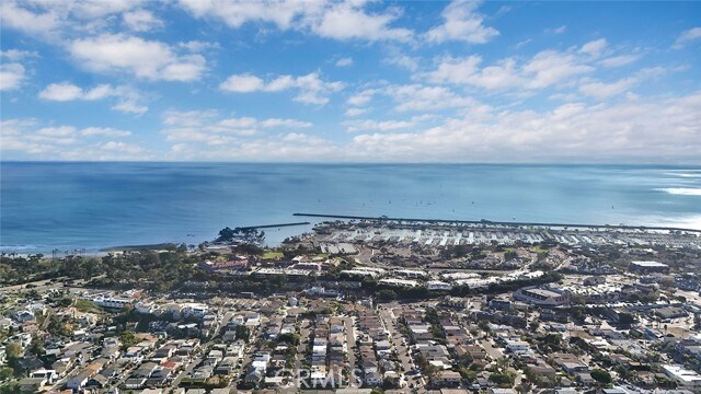 Building Photo - 25151 Via Playa