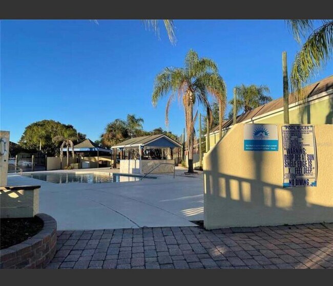 Primary Photo - 1043 Universal Rest Pl