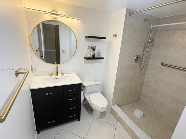 Building Photo - 8826 W McNab Rd