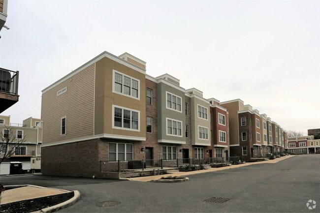 Building Photo - McKinley Place