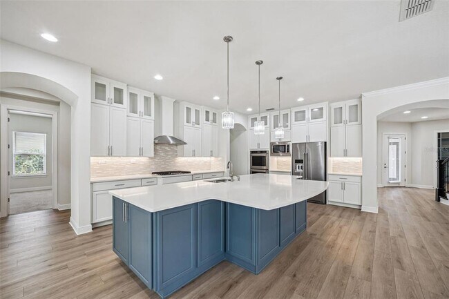 Building Photo - 10819 Savona Way
