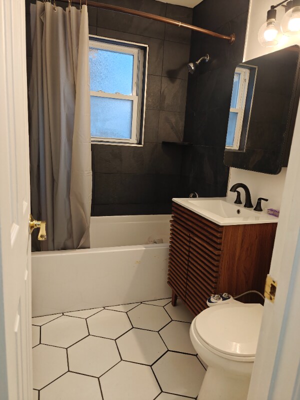 Building Photo - 55 Gill Ln