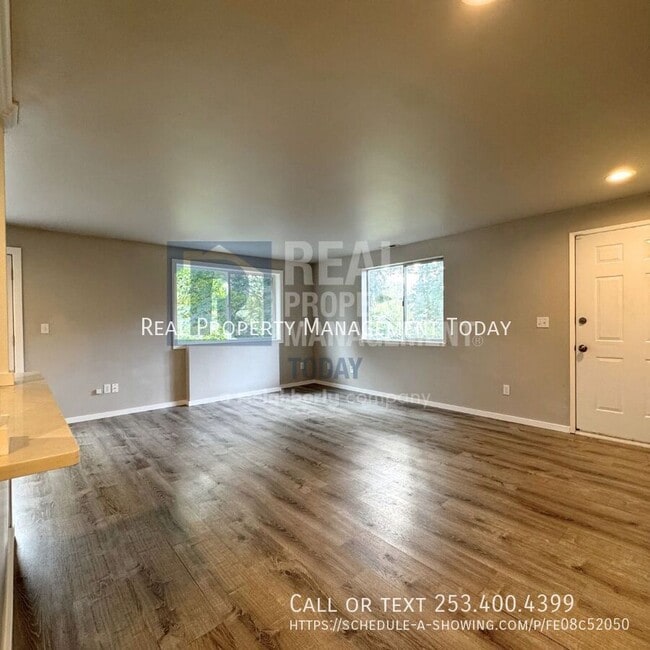 Building Photo - 2802 12th Ave Ct NW