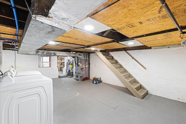 Building Photo - 505 Wood St