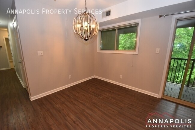 Building Photo - 1101 Primrose Ct
