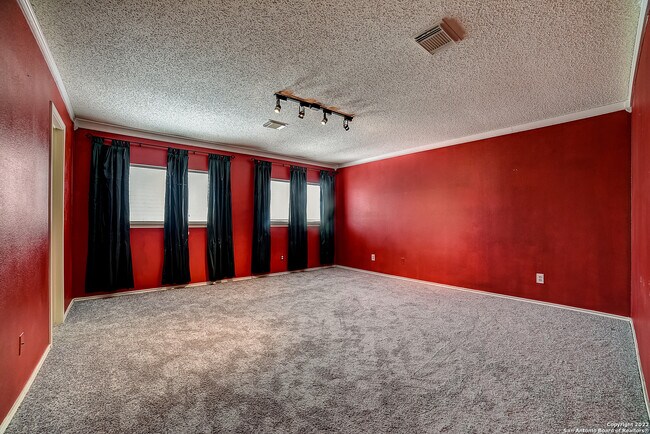 Building Photo - 9759 Bronson Creek