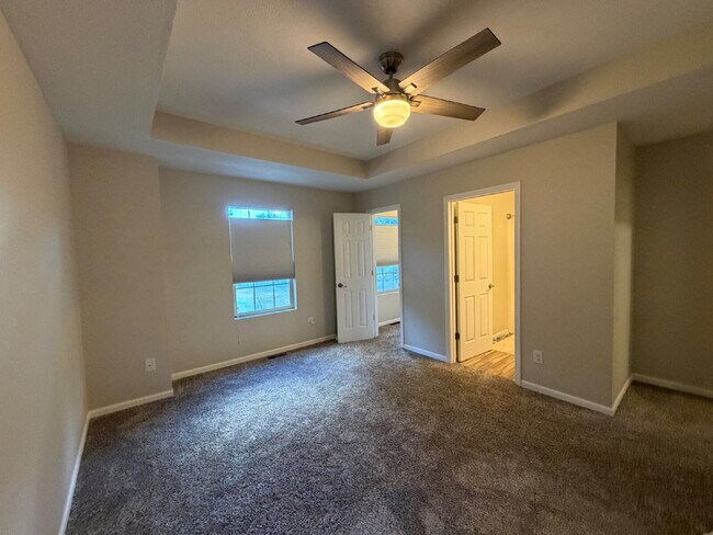 Building Photo - "Charming 4-Bedroom Home with 2.5 Baths on Knox Avenue – A Cozy Retreat in Hollister, MO!"