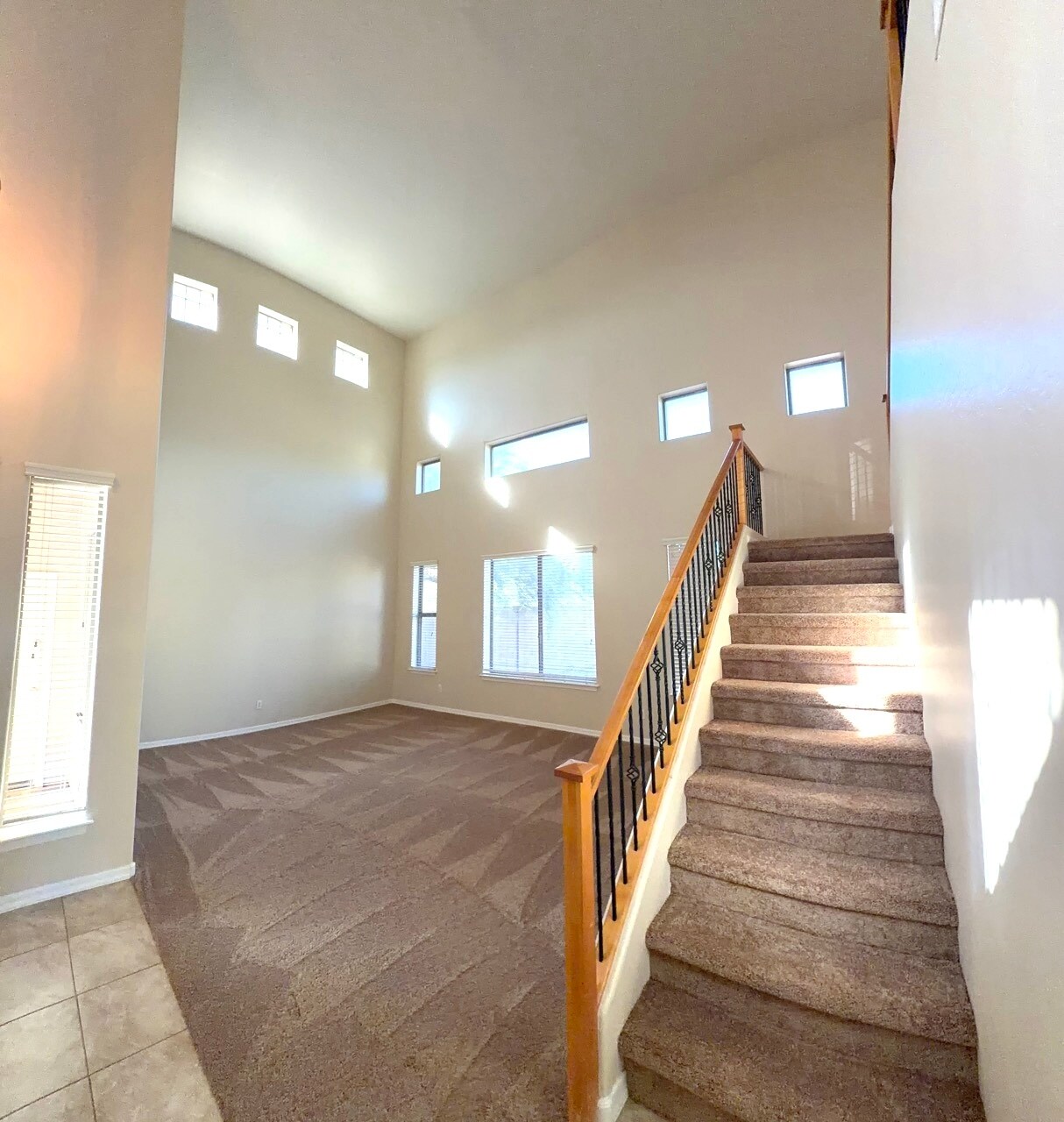 Formal Living Room - 3163 S Porter St