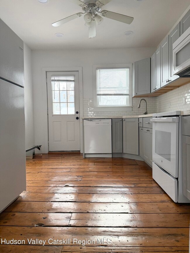 Building Photo - 30 Church St