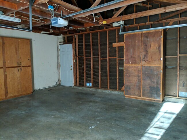 Building Photo - 1533 Jackellen Ln