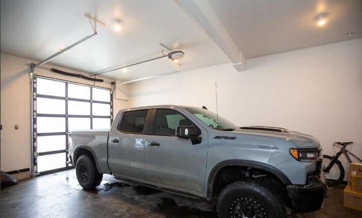 Building Photo - 611 Nikles Dr