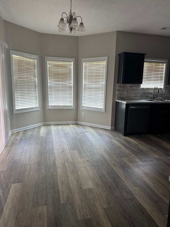 Building Photo - 157 Prelude Dr