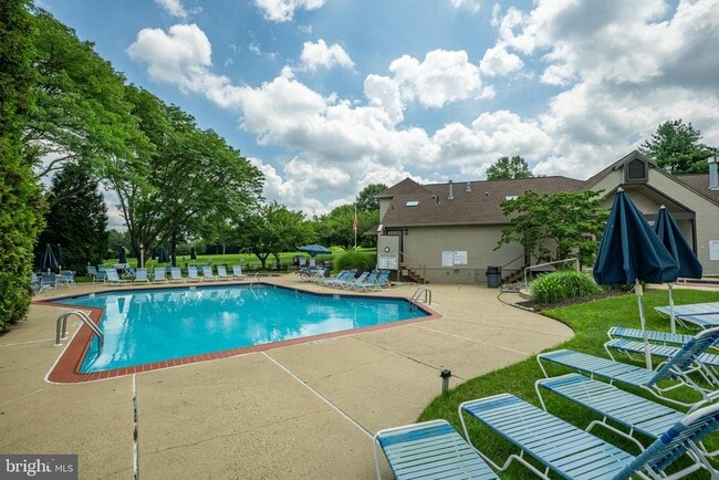 Building Photo - 301 SASSAFRAS Ct