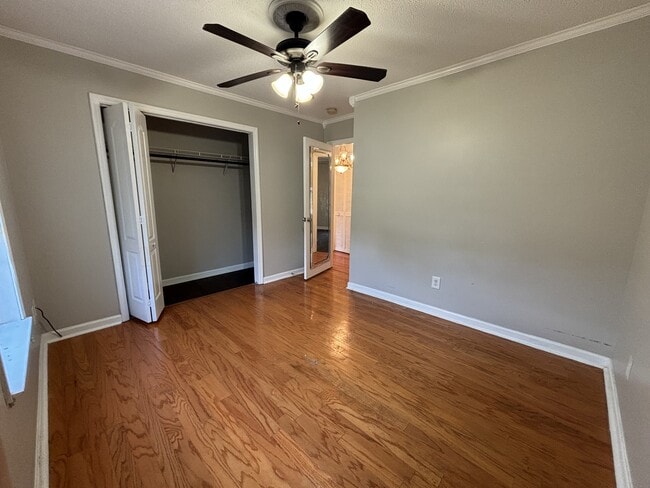 Building Photo - 110 Fox Haven Ln