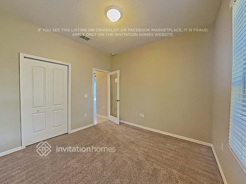Building Photo - 2733 Deerbrook Dr
