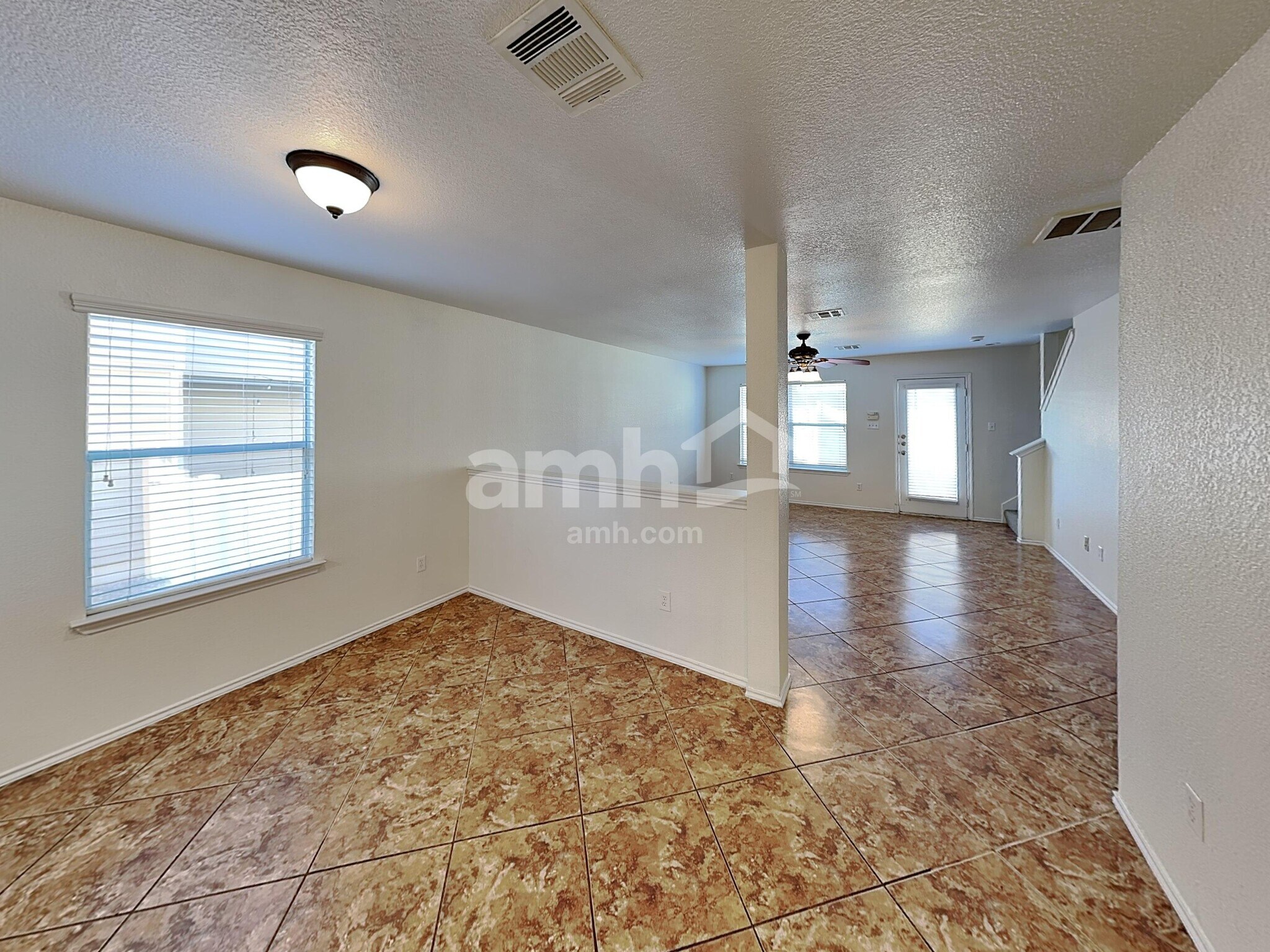 Building Photo - 1805 Lost Maples Loop