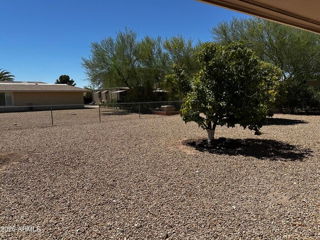 Building Photo - 14630 N Cameo Dr