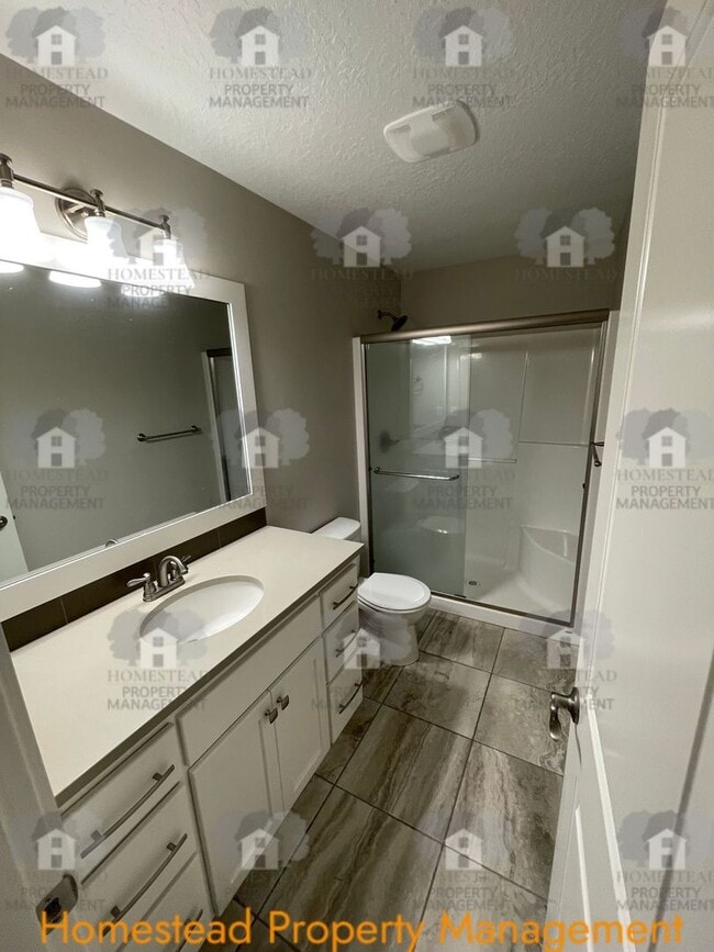 Building Photo - OUTSTANDING SOUTH SALEM LOCATION!